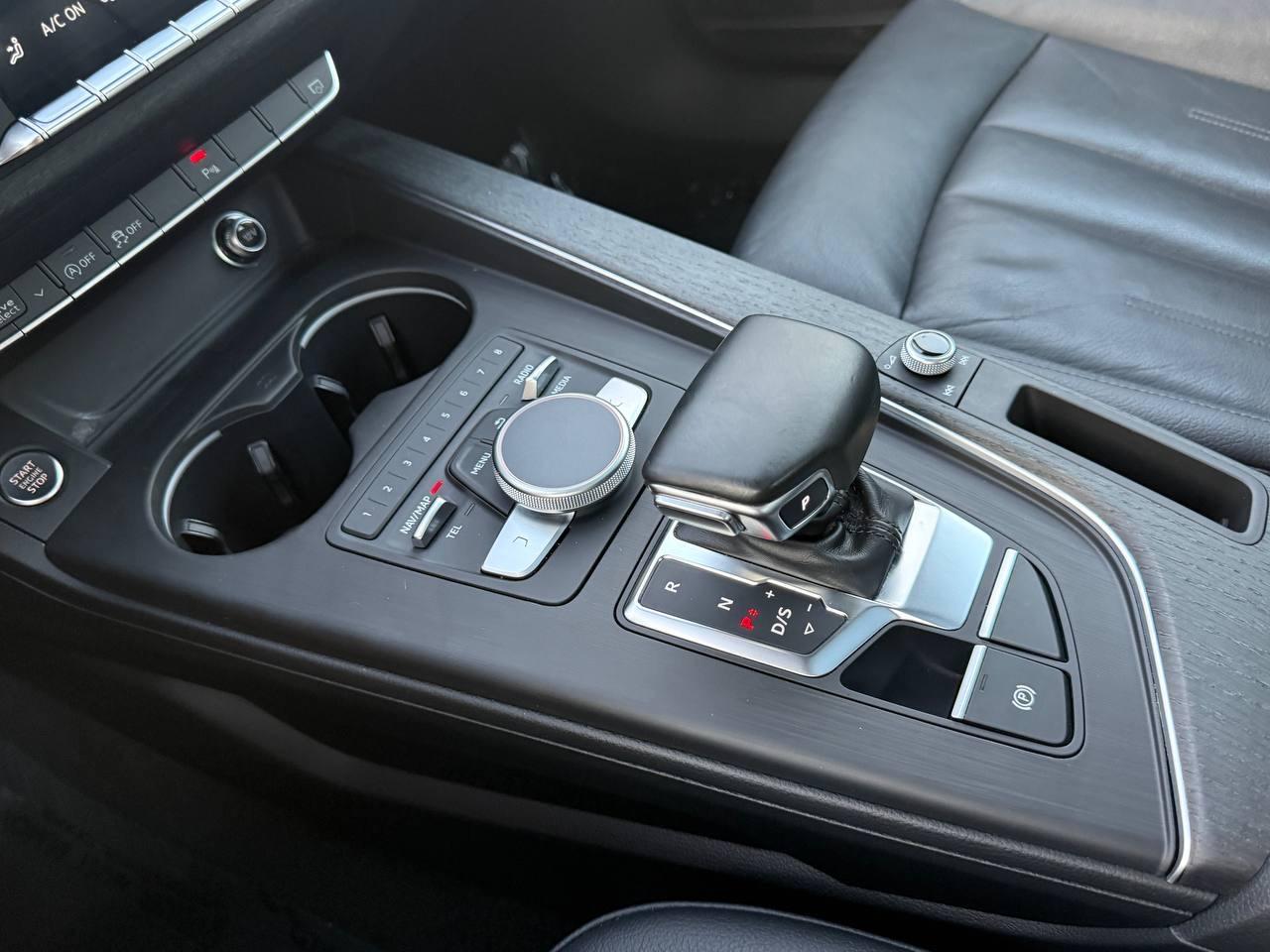 Audi A4 2.0T Premium Plus quattro Sedan 2017