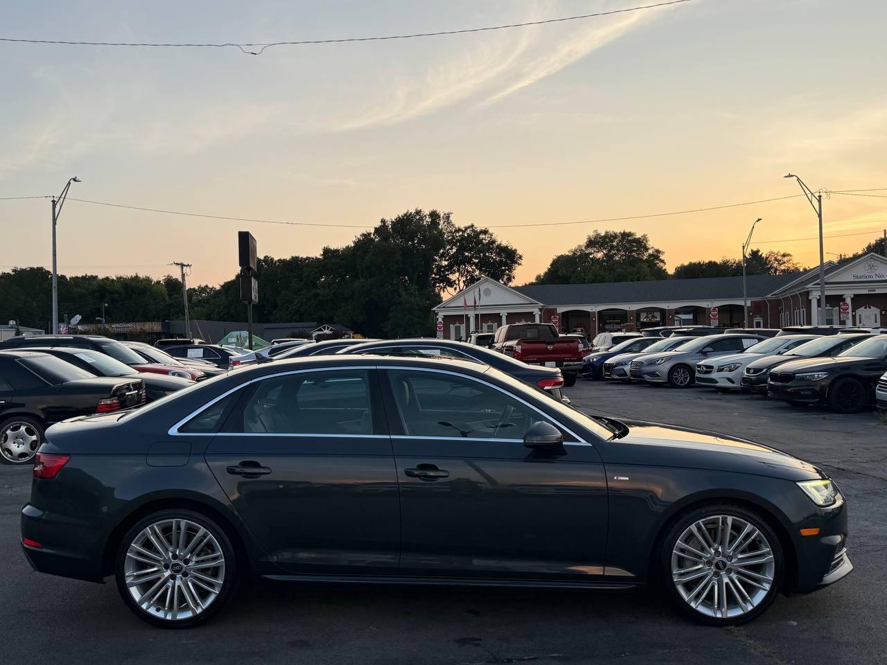 Audi A4 2.0T Prestige quattro Sedan 2017