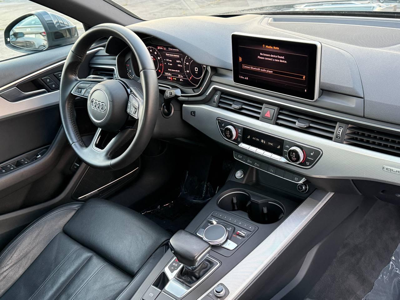 Audi A4 2.0T Prestige quattro Sedan 2017