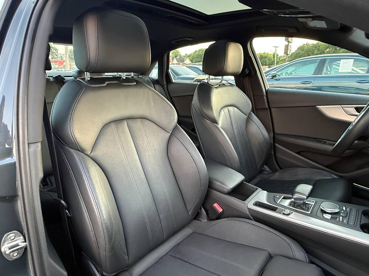 Audi A4 2.0T Prestige quattro Sedan 2017