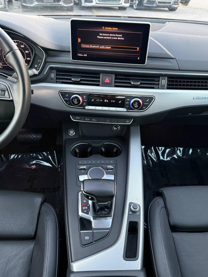 Audi A4 2.0T Prestige quattro Sedan 2017