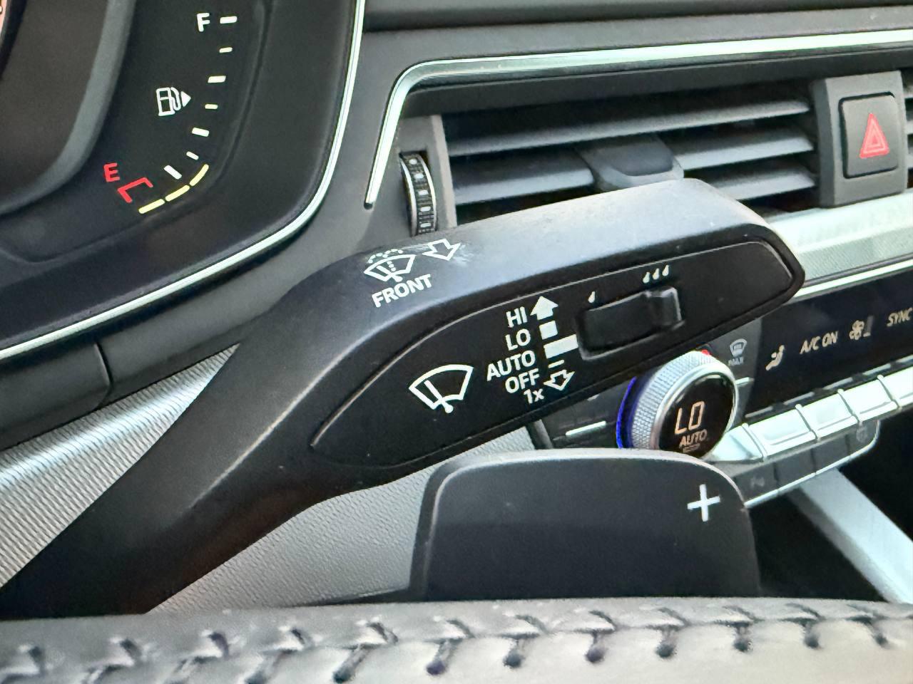 Audi A4 2.0T Prestige quattro Sedan 2017