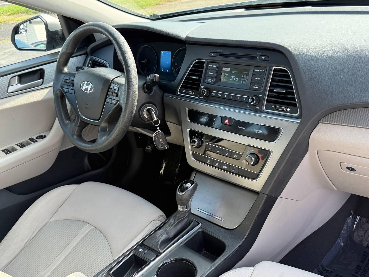 Hyundai Sonata SE 2017