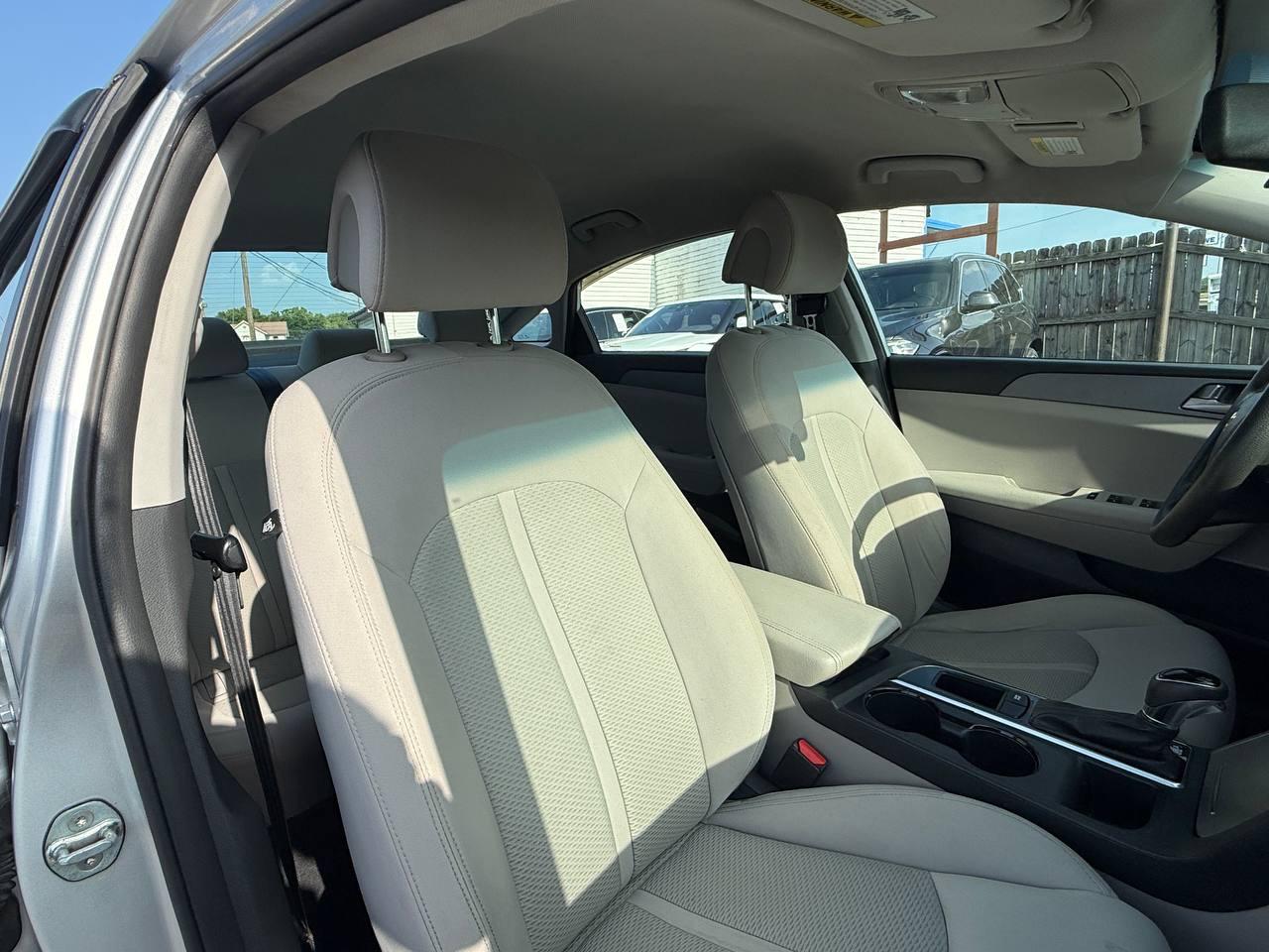 Hyundai Sonata SE 2017