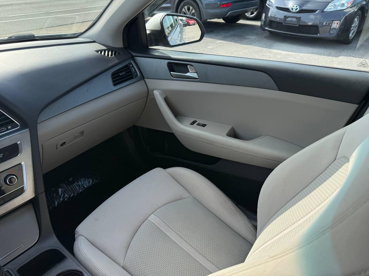 Hyundai Sonata SE 2017