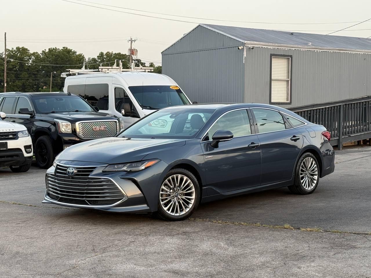 2019 Toyota Avalon Hybrid Limited