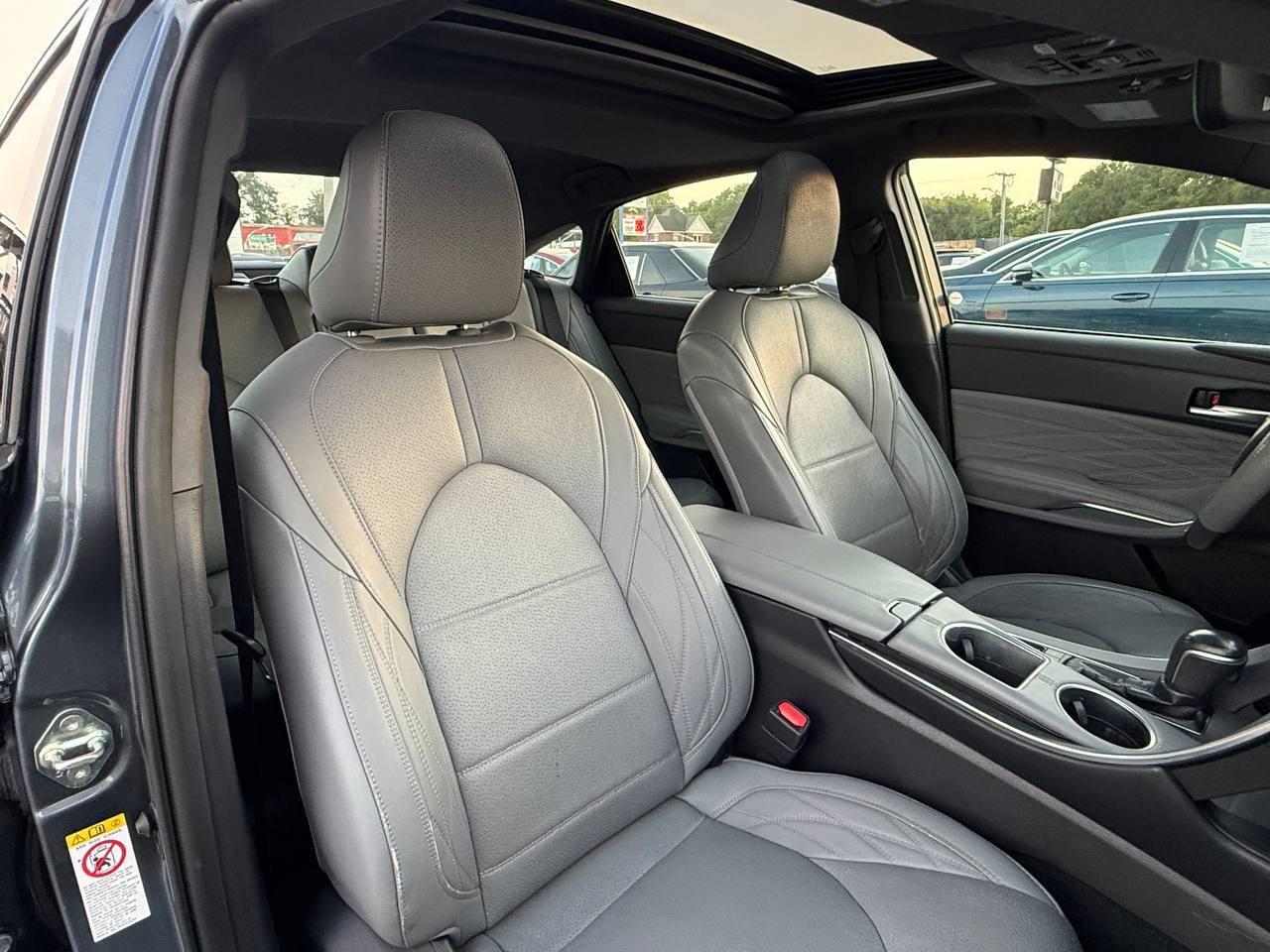 Toyota Avalon Hybrid Limited 2019
