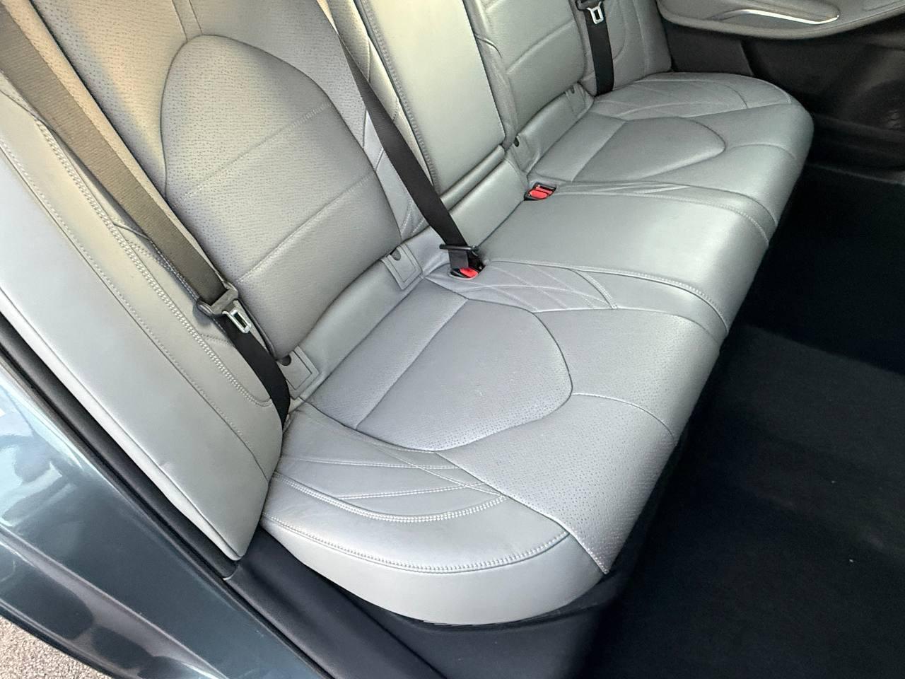 Toyota Avalon Hybrid Limited 2019