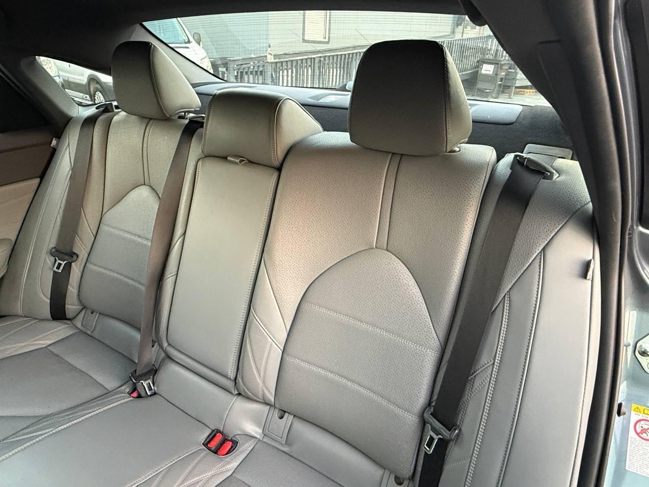 Toyota Avalon Hybrid Limited 2019