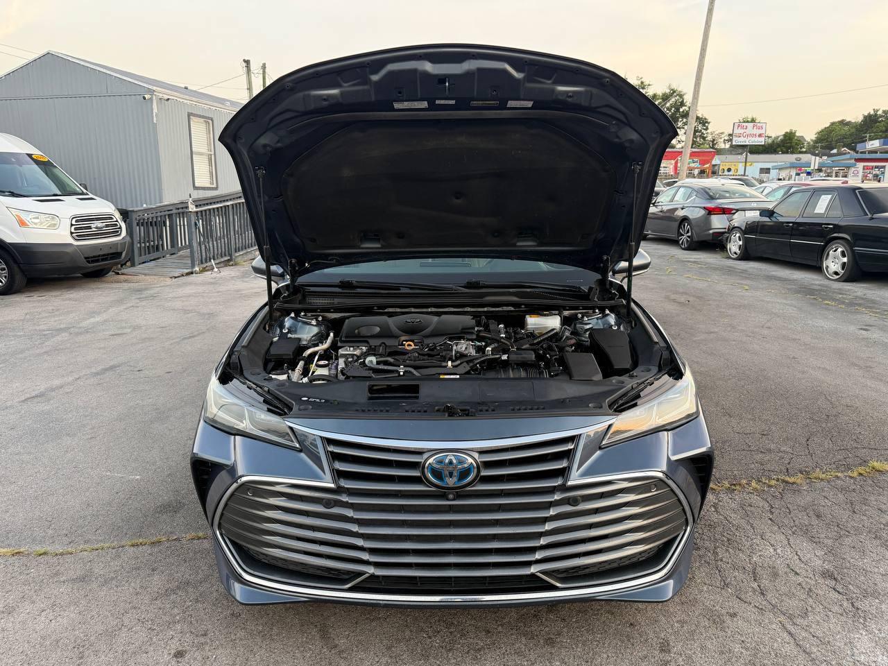 Toyota Avalon Hybrid Limited 2019