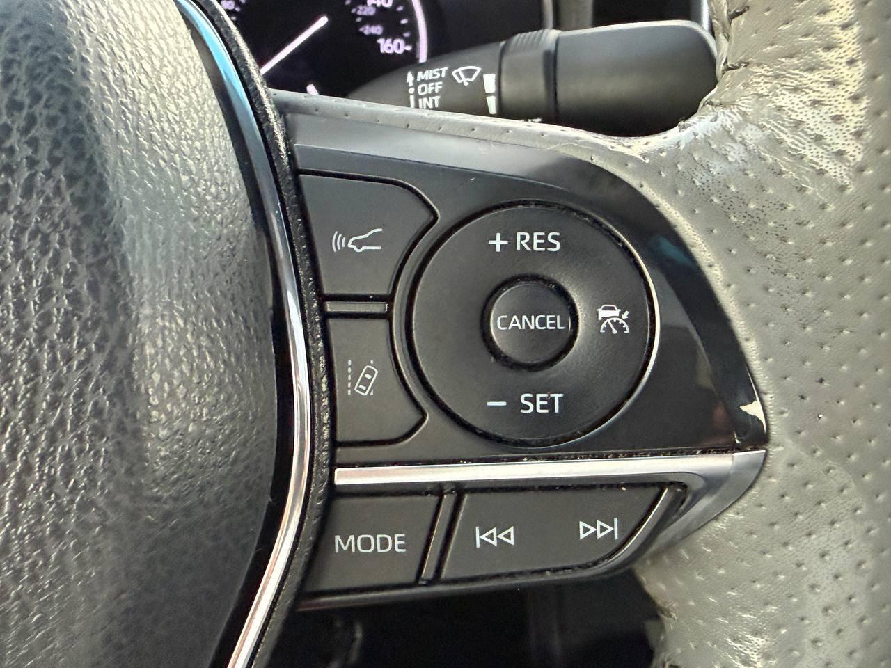 Toyota Avalon Hybrid Limited 2019
