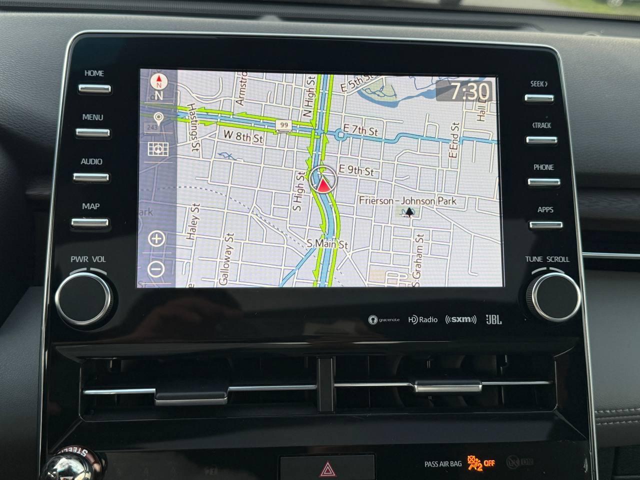 Toyota Avalon Hybrid Limited 2019