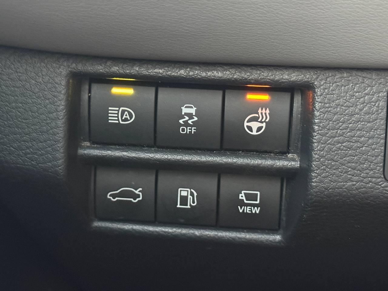 Toyota Avalon Hybrid Limited 2019