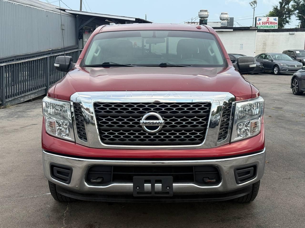 Nissan Titan 4WD Crew Cab LWB SV 2018