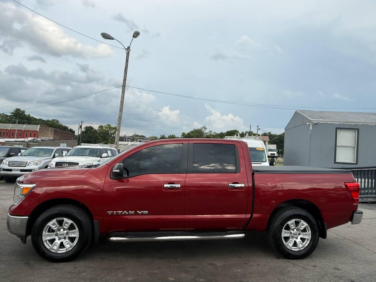 Nissan Titan 4WD Crew Cab LWB SV 2018