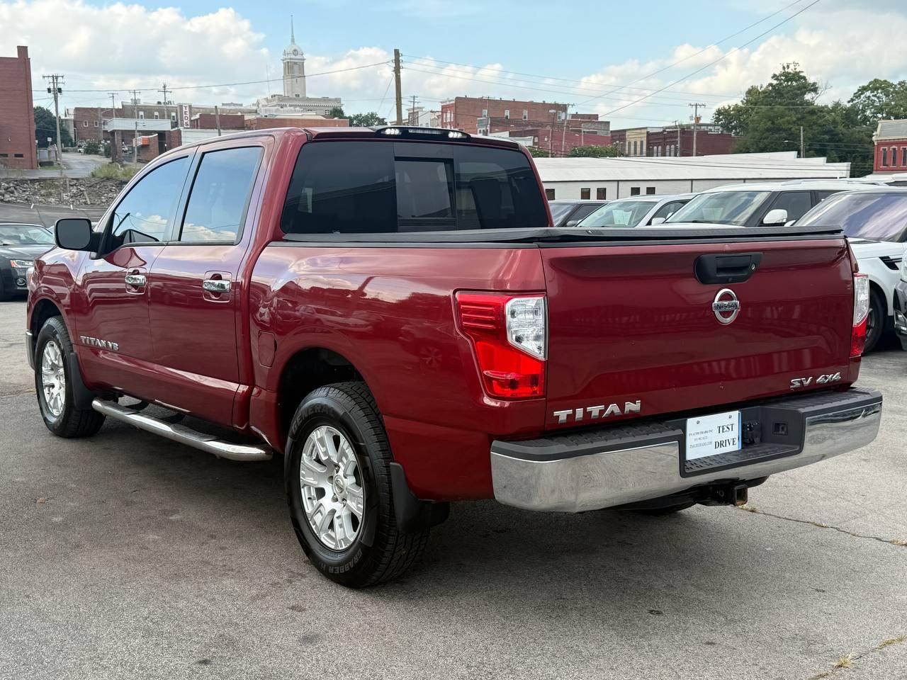 Nissan Titan 4WD Crew Cab LWB SV 2018