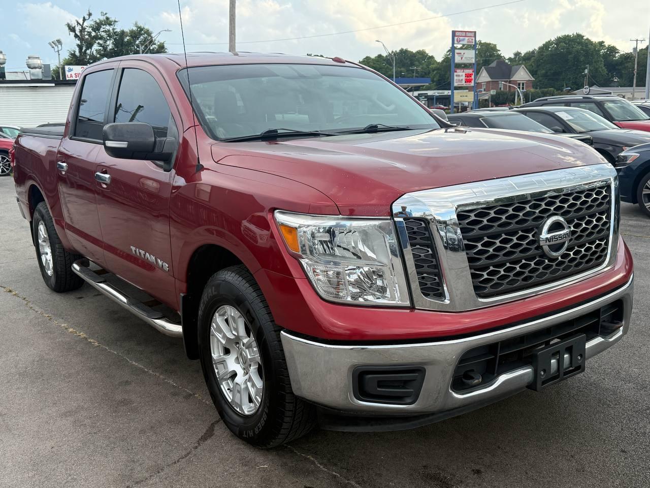 Nissan Titan 4WD Crew Cab LWB SV 2018