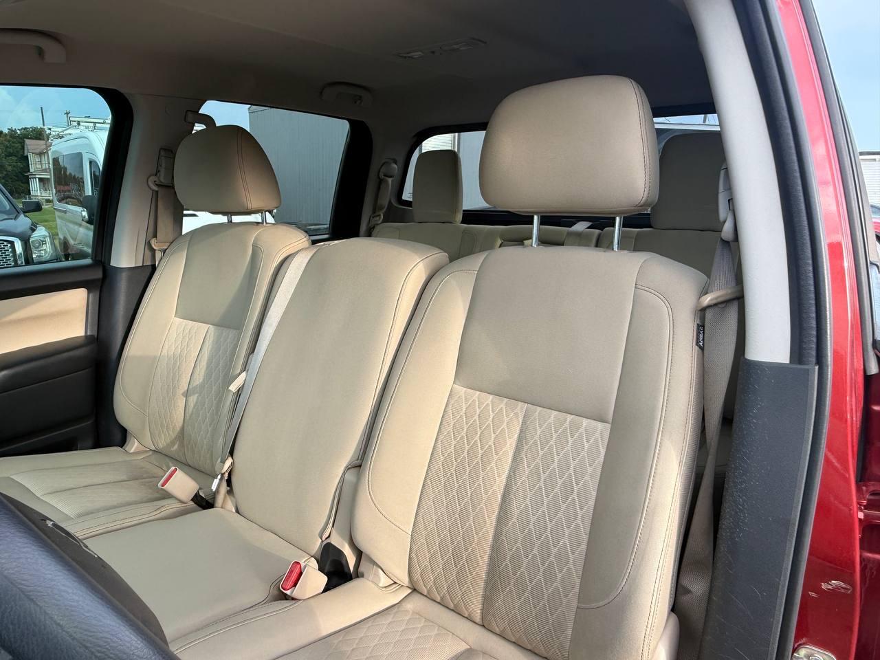 Nissan Titan 4WD Crew Cab LWB SV 2018