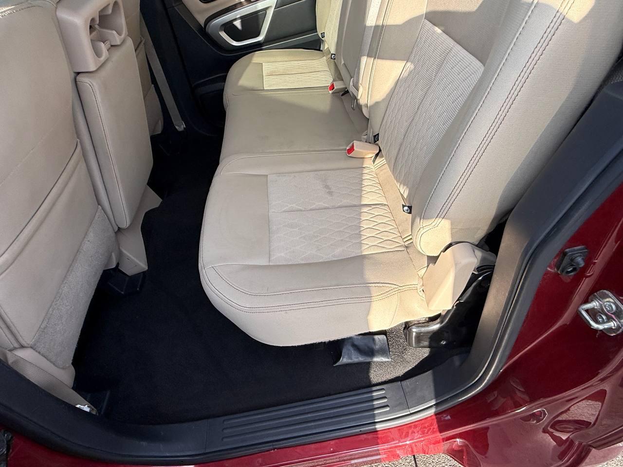Nissan Titan 4WD Crew Cab LWB SV 2018