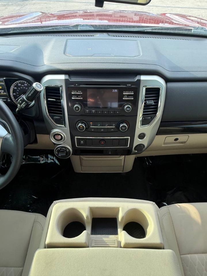 Nissan Titan 4WD Crew Cab LWB SV 2018