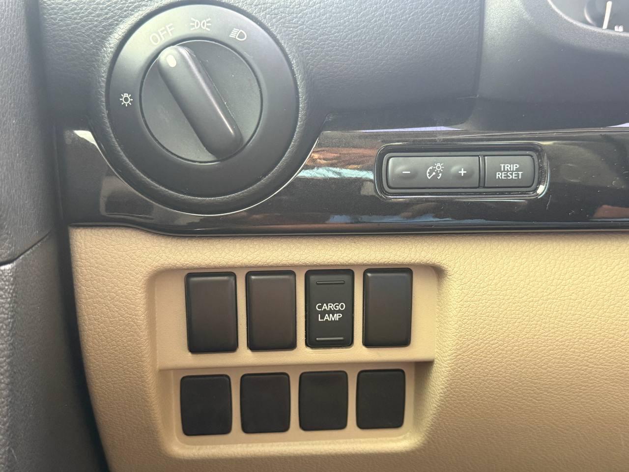 Nissan Titan 4WD Crew Cab LWB SV 2018
