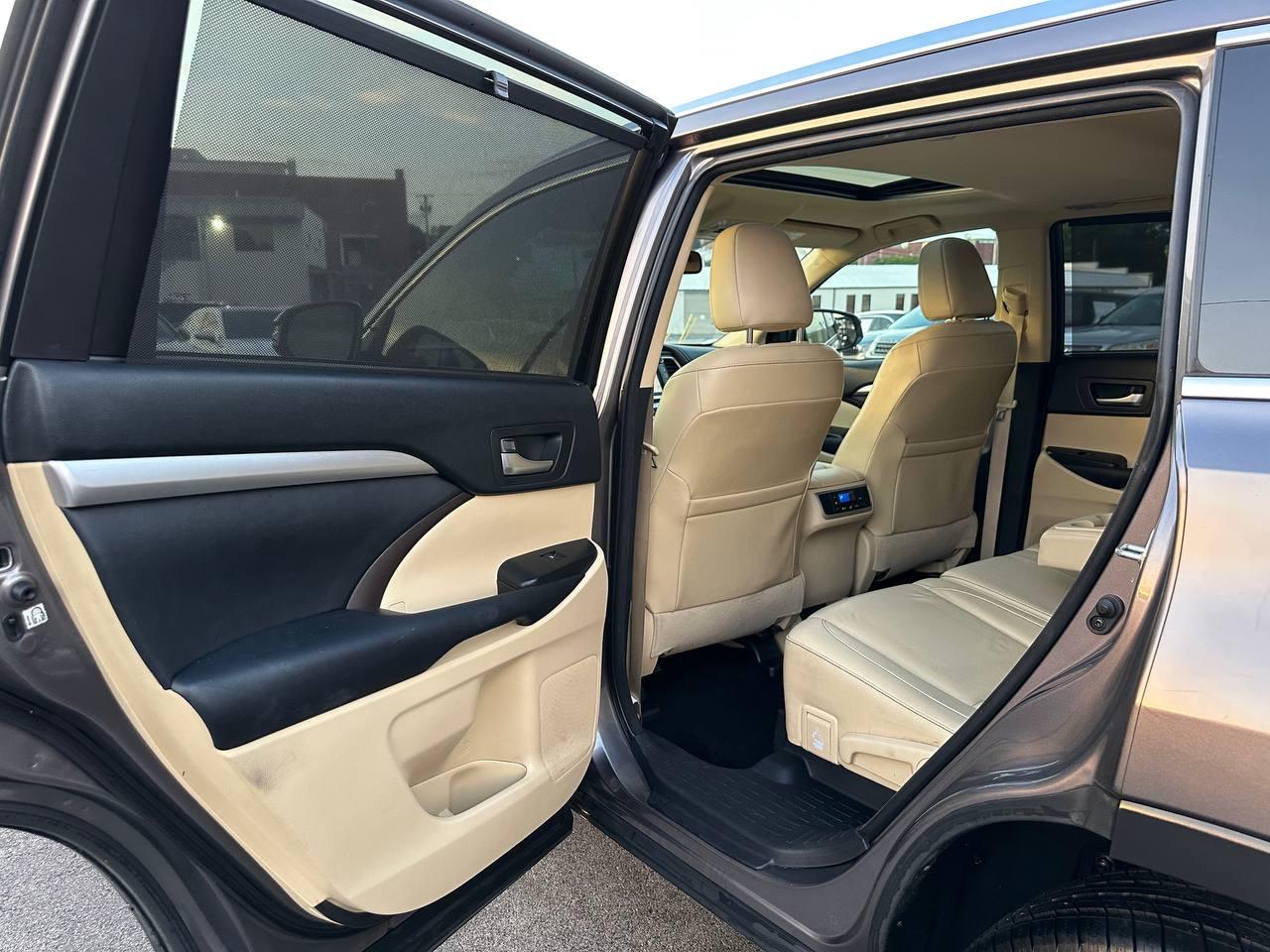 Toyota Highlander XLE AWD V6 2015