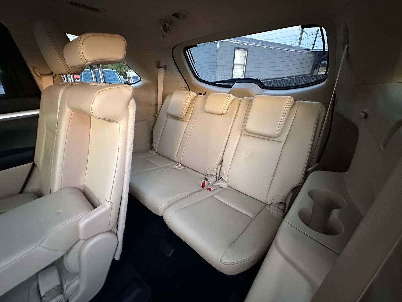 Toyota Highlander XLE AWD V6 2015