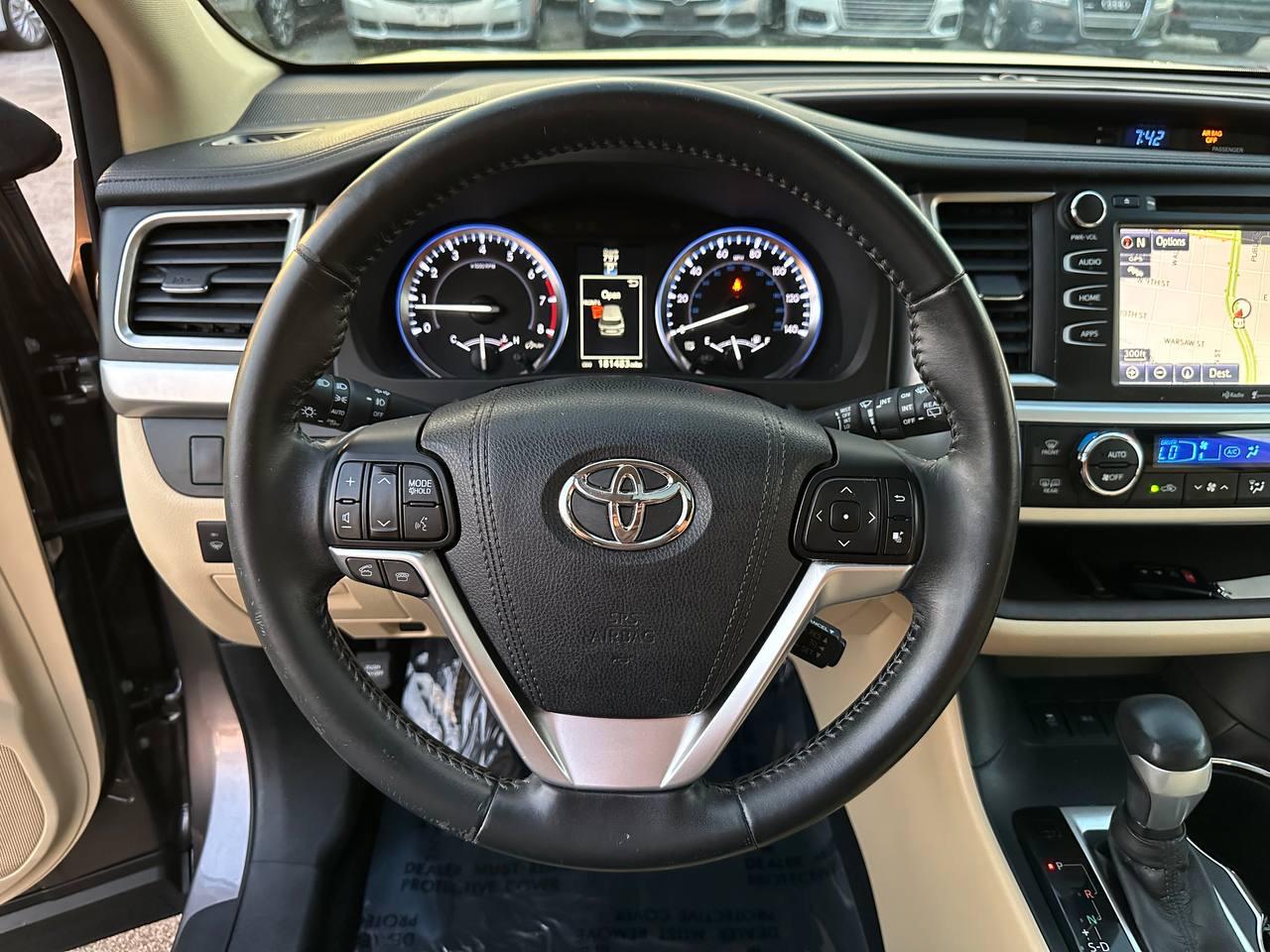 Toyota Highlander XLE AWD V6 2015