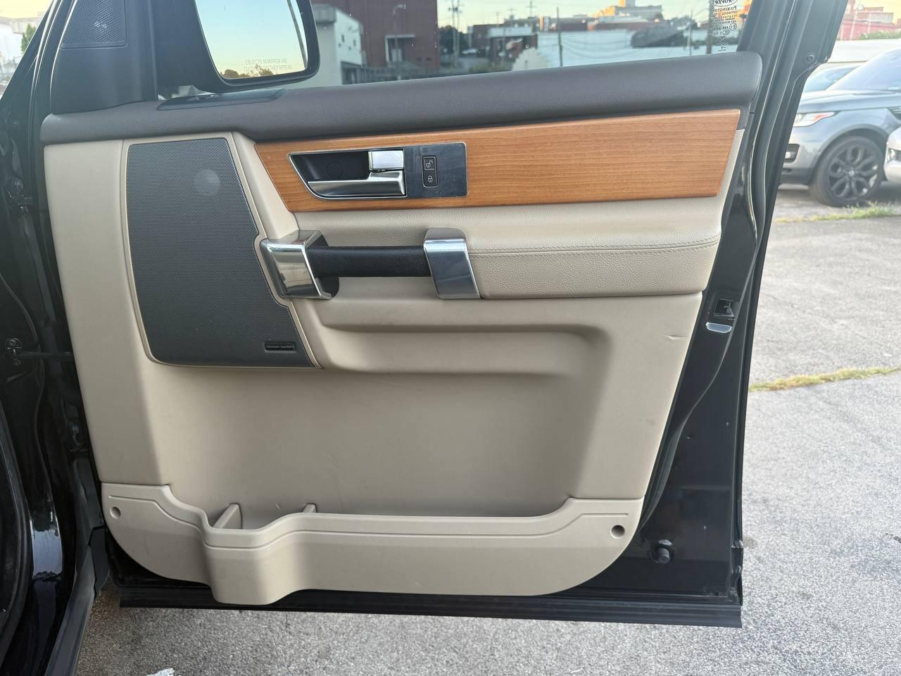 Land Rover LR4 HSE 2013