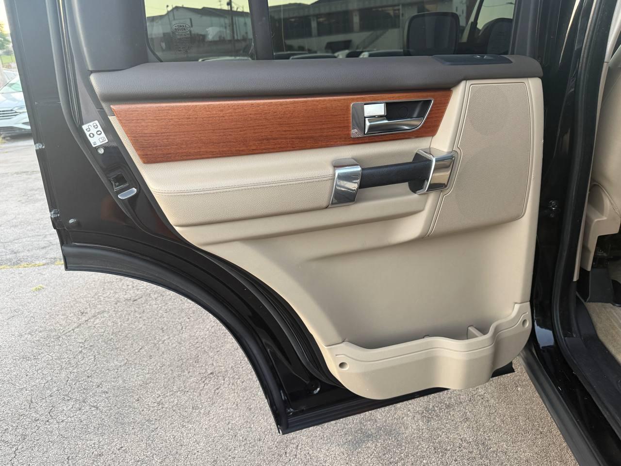 Land Rover LR4 HSE 2013