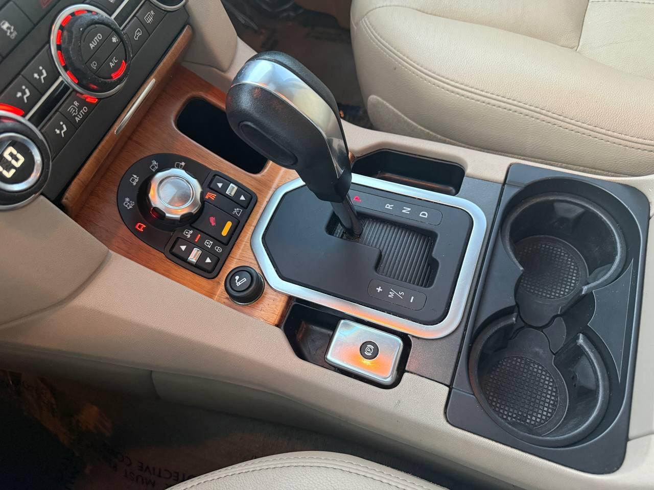 Land Rover LR4 HSE 2013