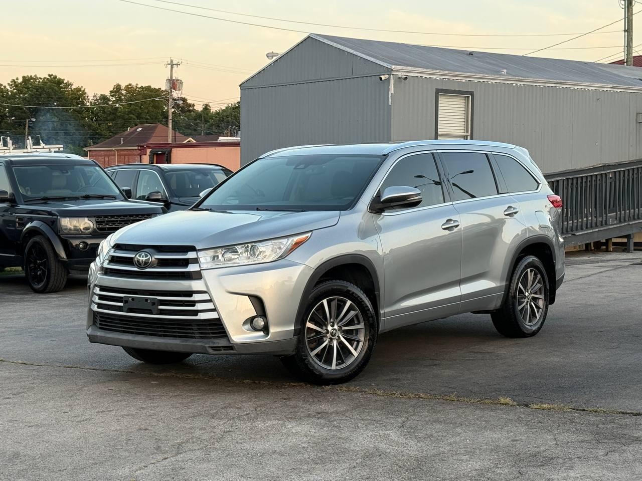 2017 Toyota Highlander XLE AWD V6