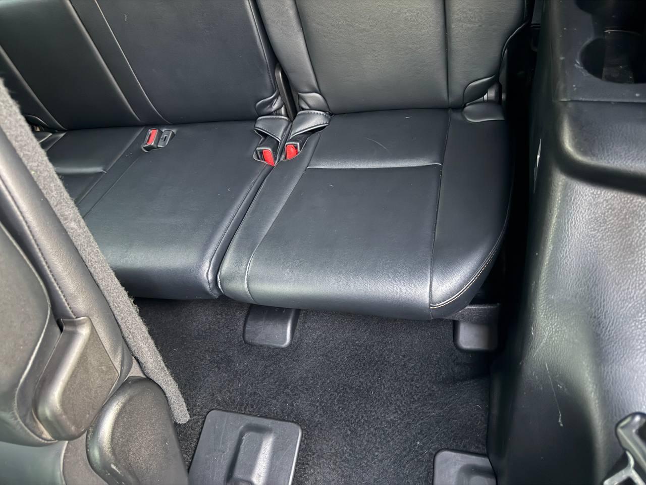 Toyota Highlander XLE AWD V6 2017