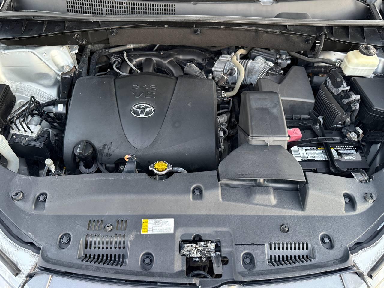 Toyota Highlander XLE AWD V6 2017