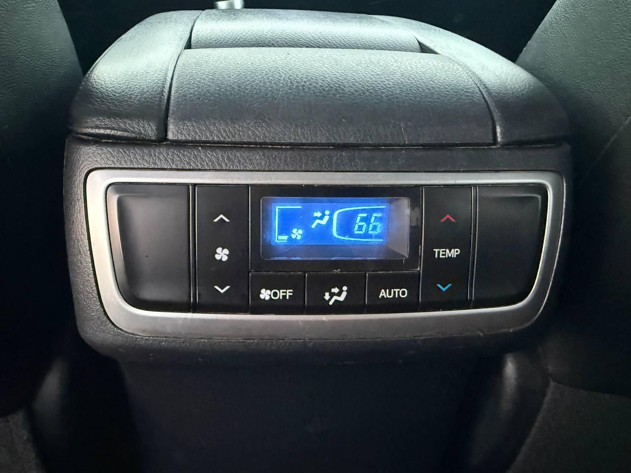 Toyota Highlander XLE AWD V6 2017