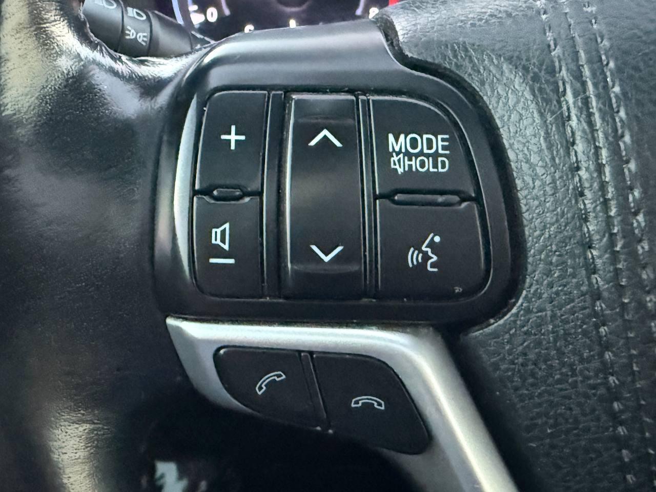 Toyota Highlander XLE AWD V6 2017