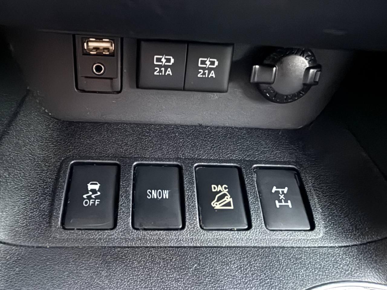 Toyota Highlander XLE AWD V6 2017