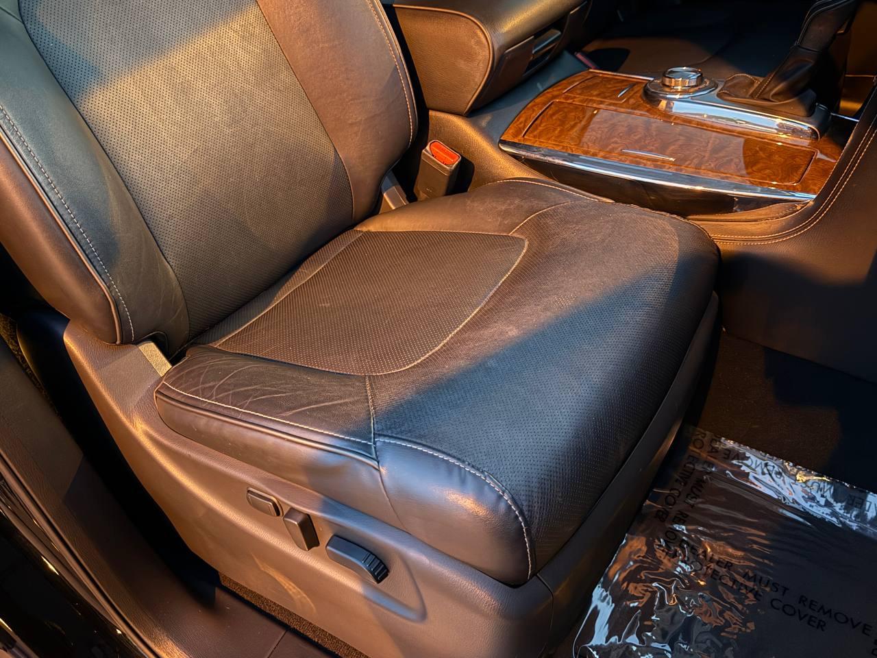Infiniti QX80 LUXE 2019