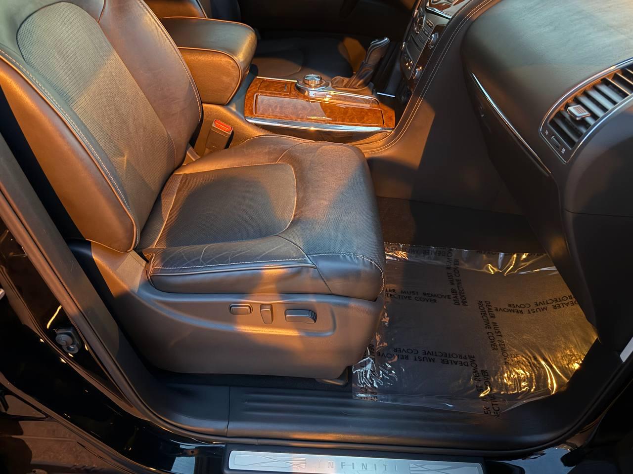 Infiniti QX80 LUXE 2019