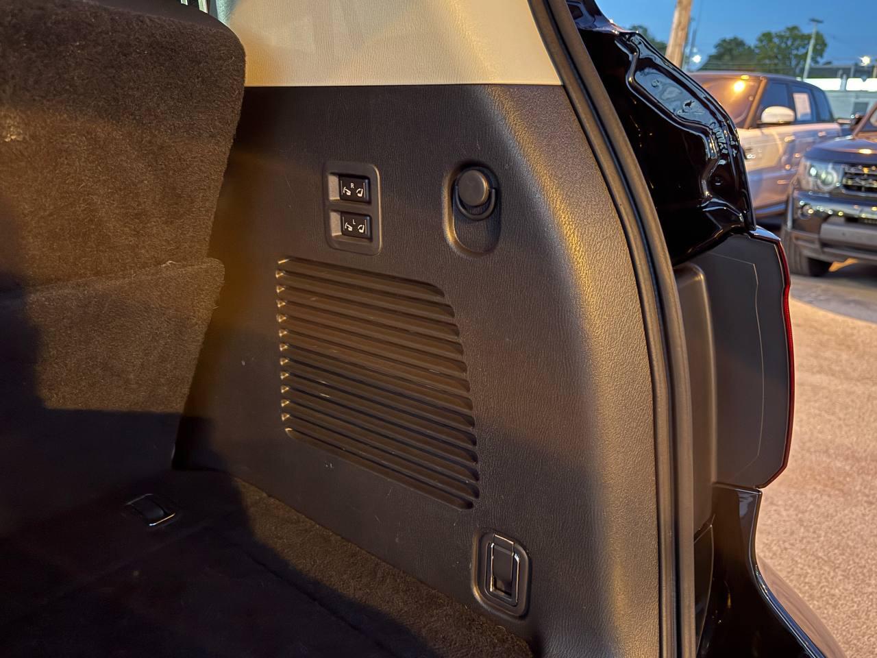 Infiniti QX80 LUXE 2019