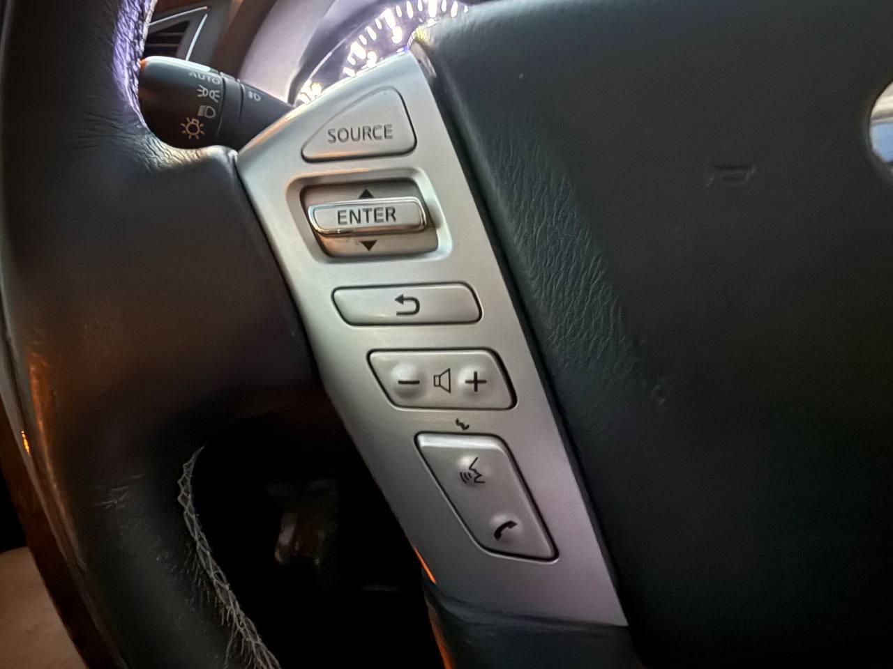 Infiniti QX80 LUXE 2019