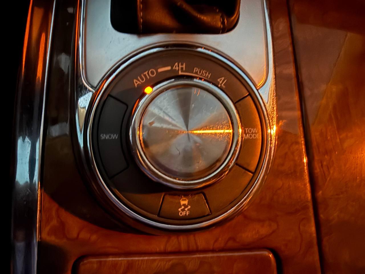 Infiniti QX80 LUXE 2019