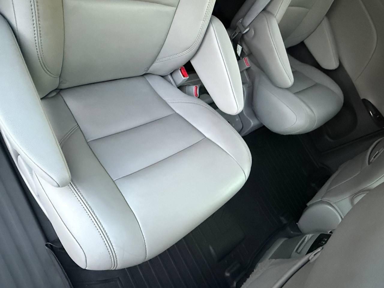 Toyota Sienna Limited Premium 7-Passenger 2019