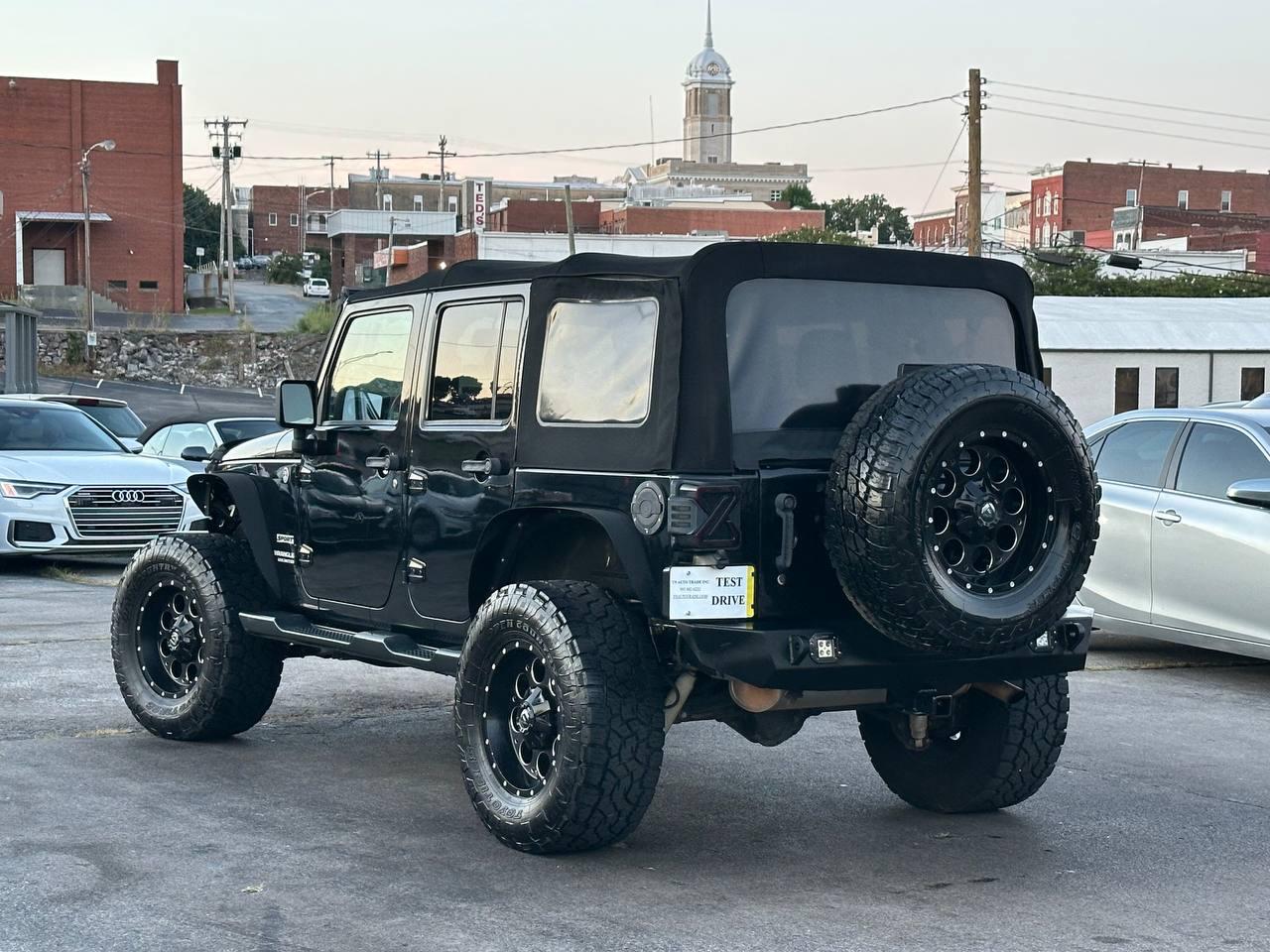 Jeep Wrangler Unlimited Sport 4WD 2013
