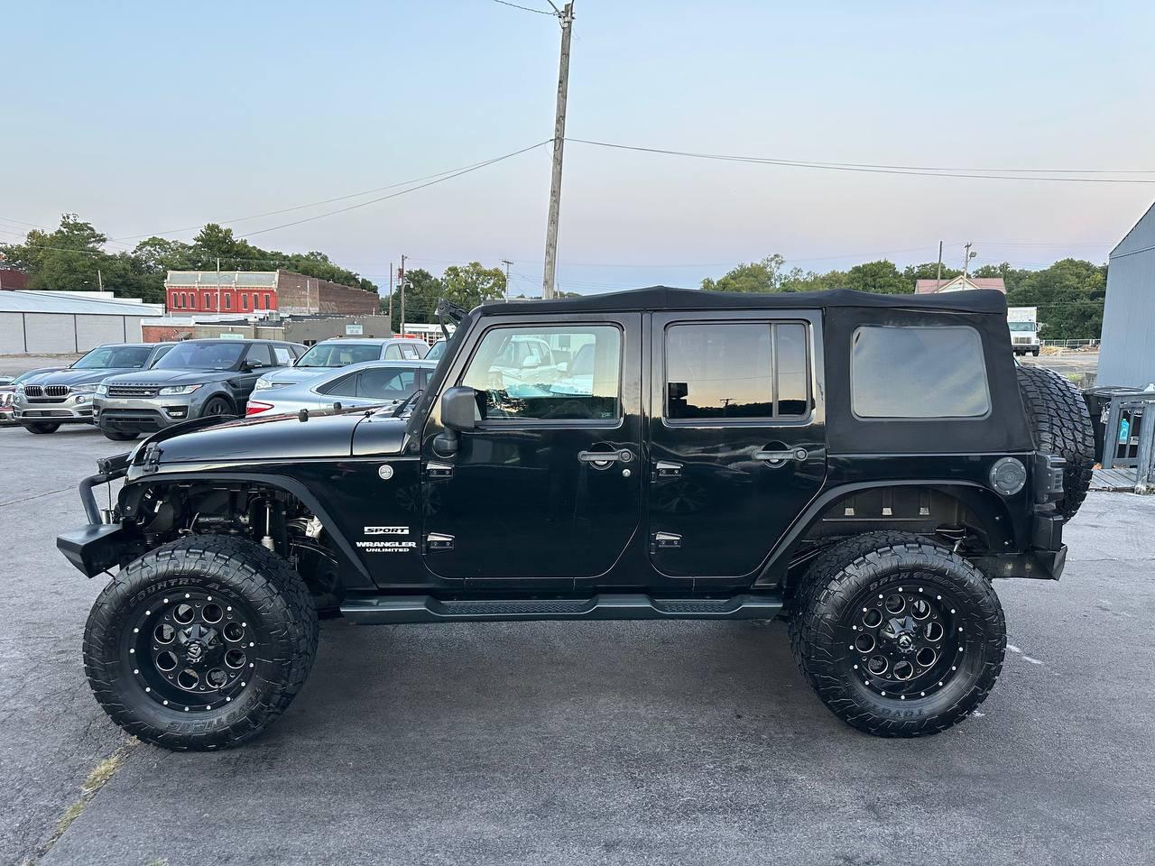 Jeep Wrangler Unlimited Sport 4WD 2013