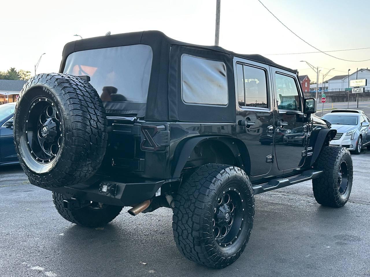 Jeep Wrangler Unlimited Sport 4WD 2013