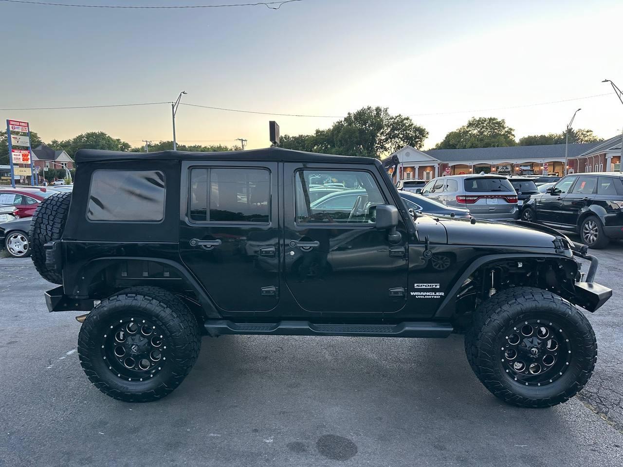 Jeep Wrangler Unlimited Sport 4WD 2013