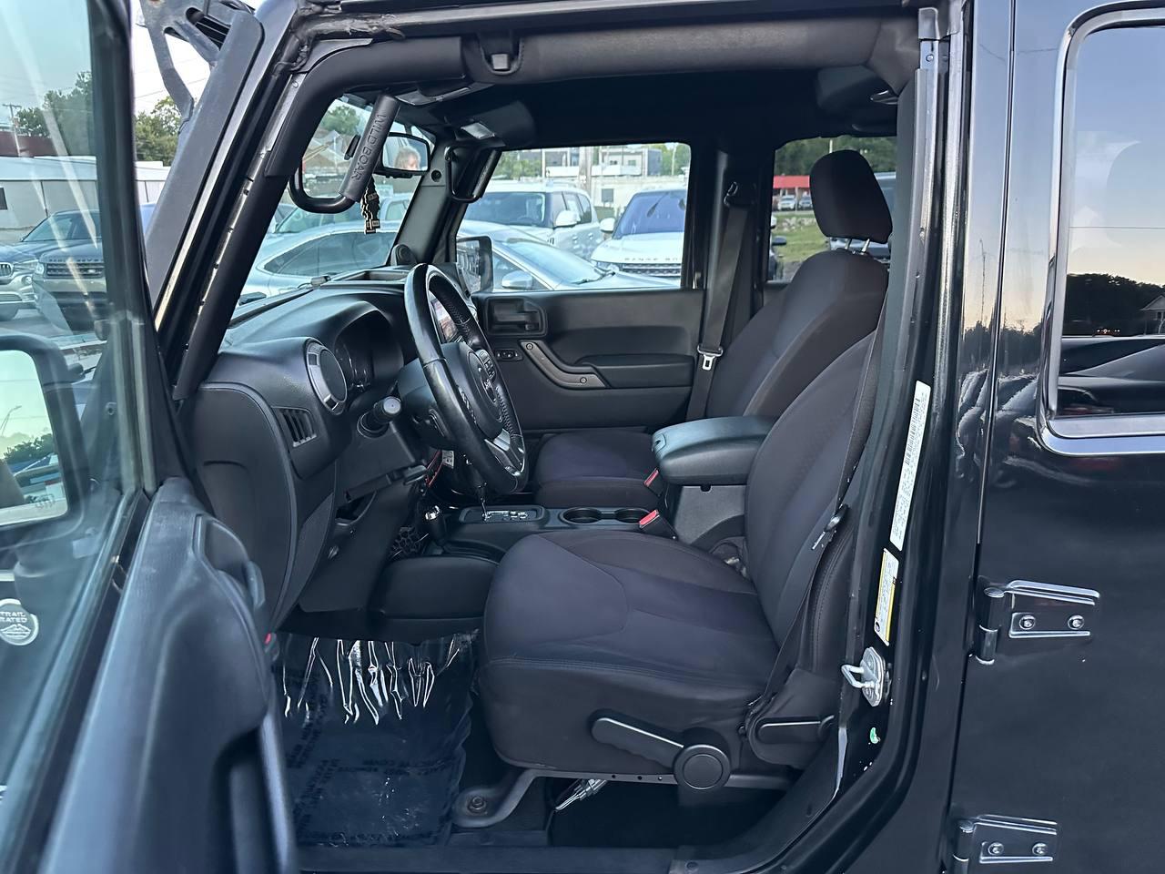 Jeep Wrangler Unlimited Sport 4WD 2013