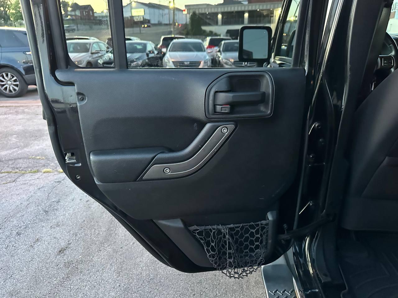 Jeep Wrangler Unlimited Sport 4WD 2013