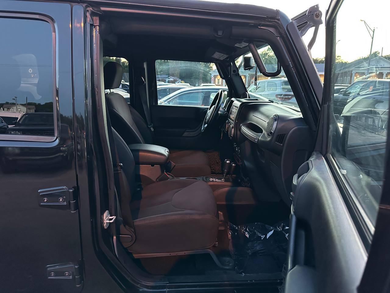 Jeep Wrangler Unlimited Sport 4WD 2013